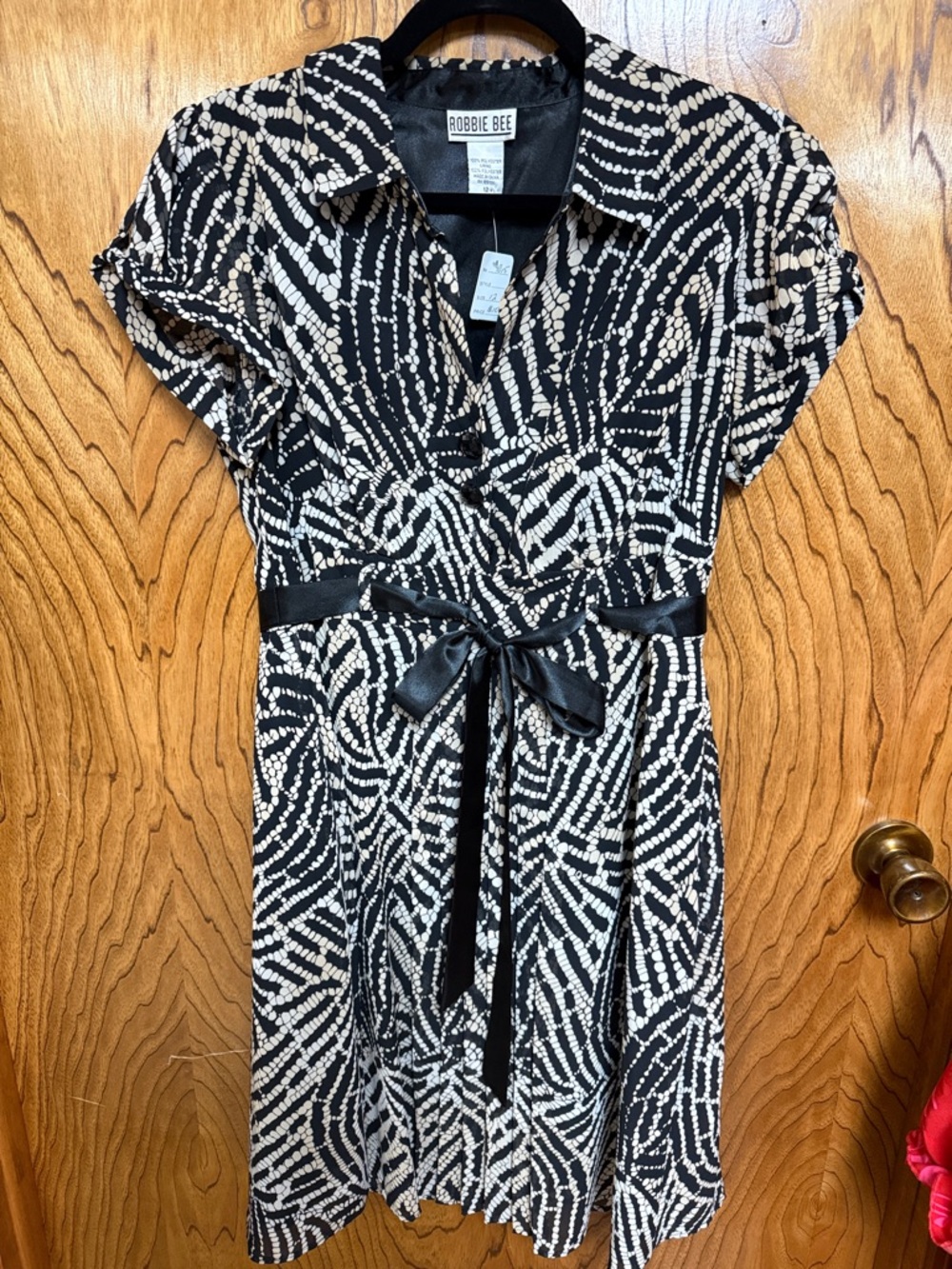 Robbie Bee Black and Cream Dress Size 12